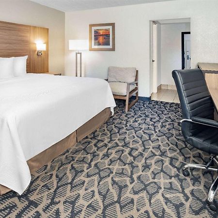 Ramada By Wyndham West Atlantic City Еґґ-Гарбор-Тауншіп Екстер'єр фото
