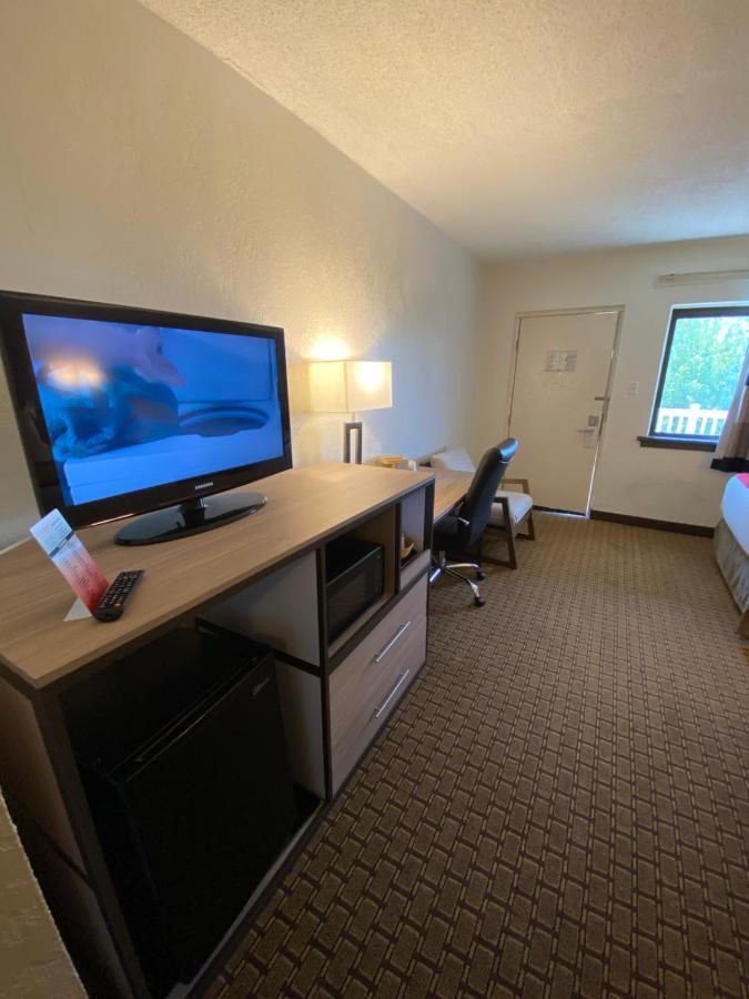 Ramada By Wyndham West Atlantic City Еґґ-Гарбор-Тауншіп Екстер'єр фото
