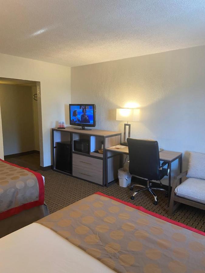 Ramada By Wyndham West Atlantic City Еґґ-Гарбор-Тауншіп Екстер'єр фото