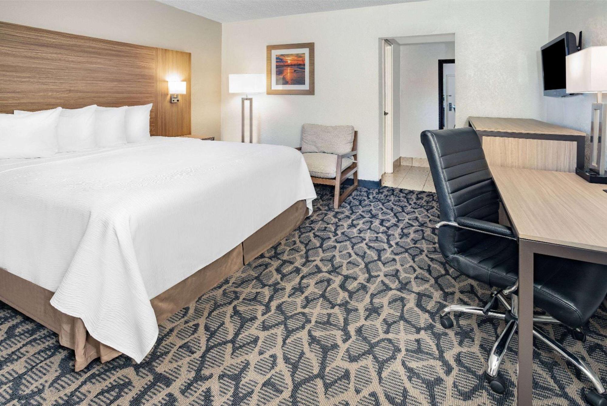 Ramada By Wyndham West Atlantic City Еґґ-Гарбор-Тауншіп Екстер'єр фото