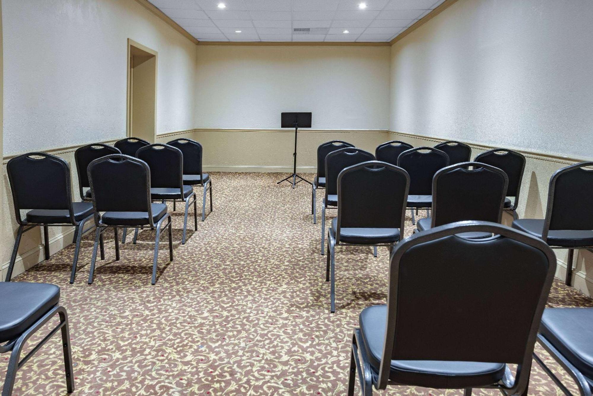 Ramada By Wyndham West Atlantic City Еґґ-Гарбор-Тауншіп Екстер'єр фото