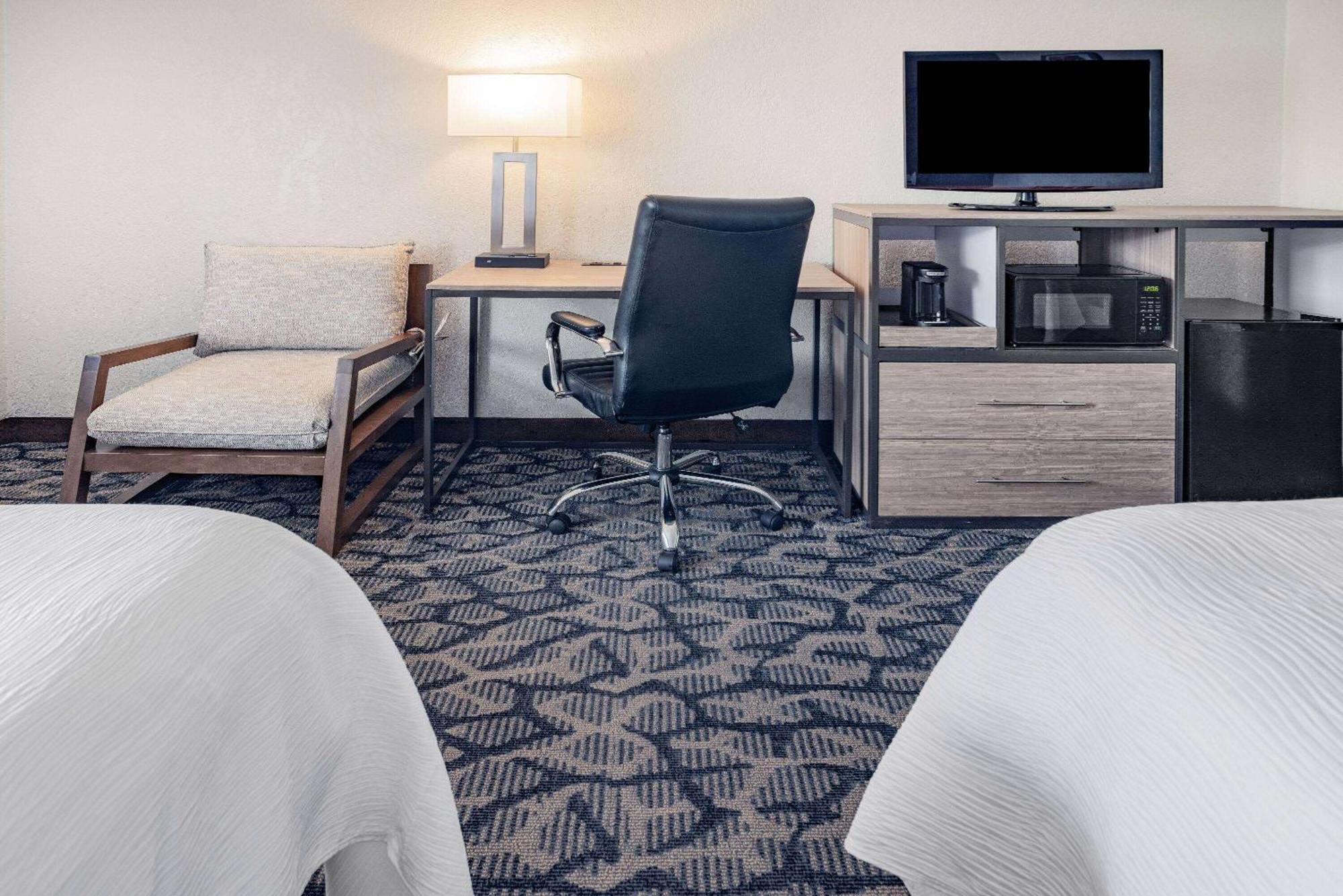 Ramada By Wyndham West Atlantic City Еґґ-Гарбор-Тауншіп Екстер'єр фото