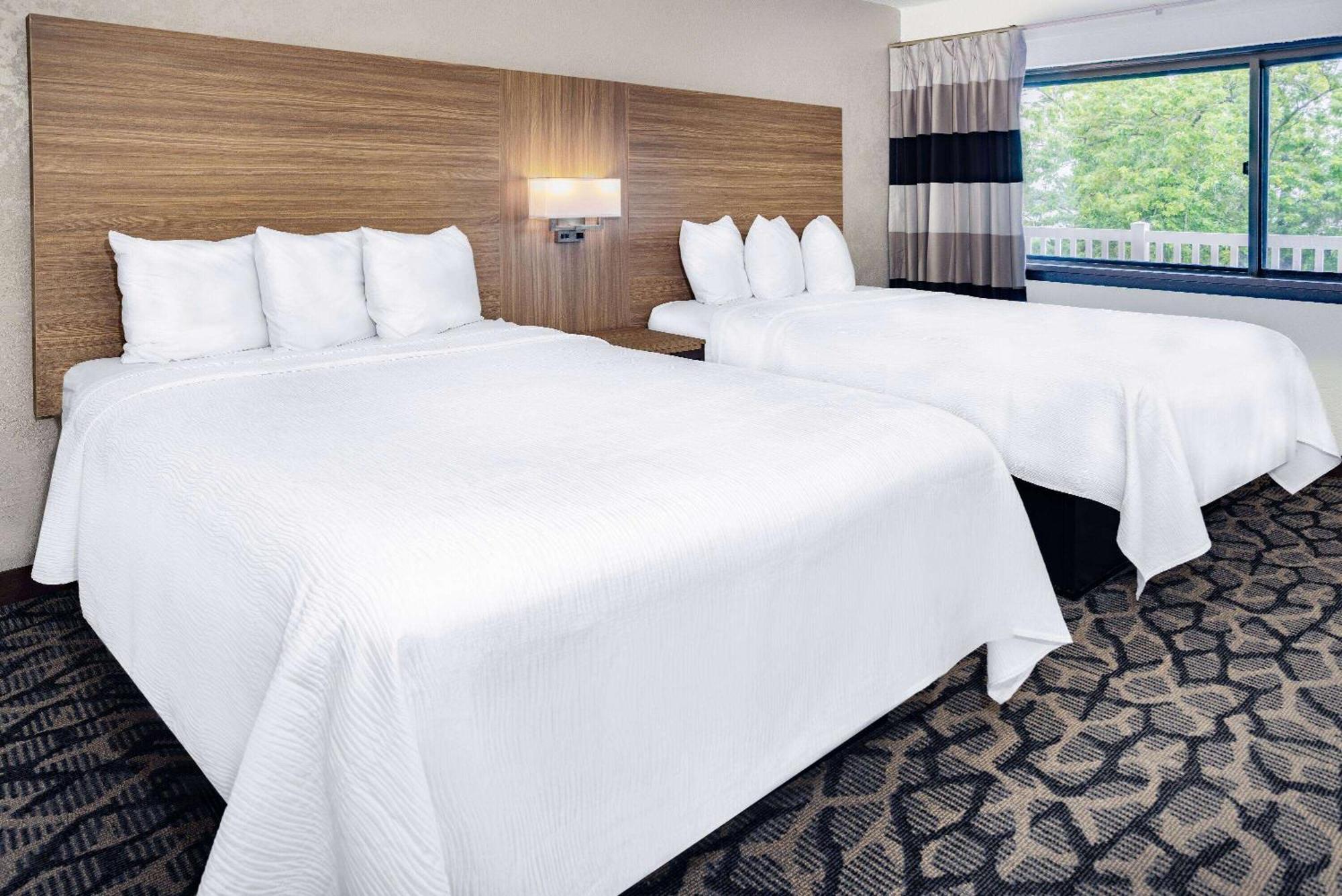 Ramada By Wyndham West Atlantic City Еґґ-Гарбор-Тауншіп Екстер'єр фото